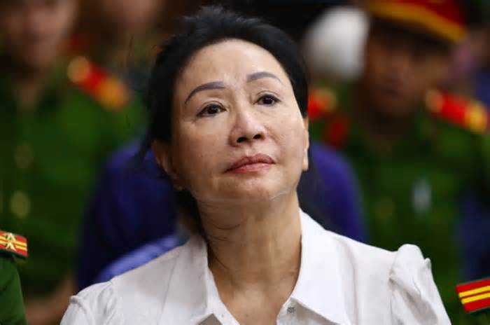 Bà Trương Mỹ Lan chỉ đạo thuộc cấp ‘rửa’ 445.748 tỷ đồng như thế nào?