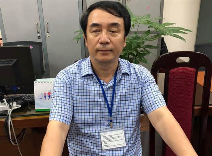 Cựu cục phó quản lý thị trường Trần Hùng bị đưa ra xét xử về tội nhận hối lộ