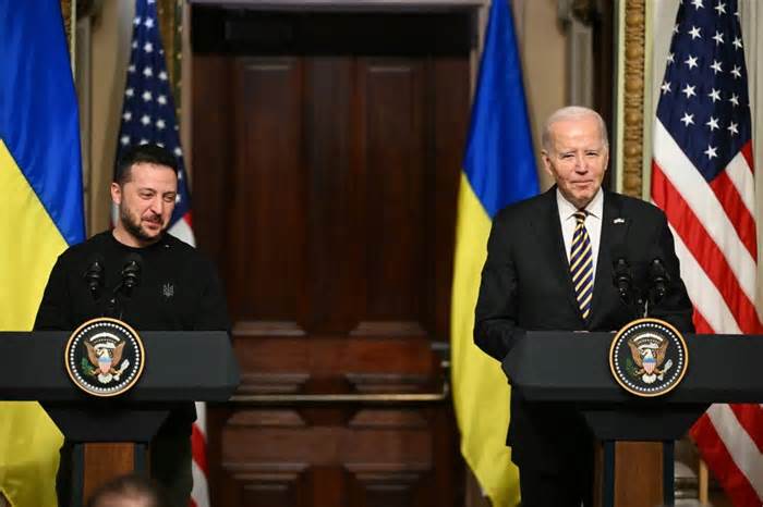 Món quà ông Biden hứa cho Ukraina sau cuộc gặp ông Zelensky