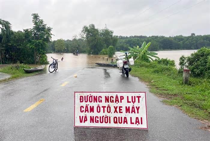 Mưa lớn, thủy điện ở Thừa Thiên Huế nhận lệnh điều tiết nước