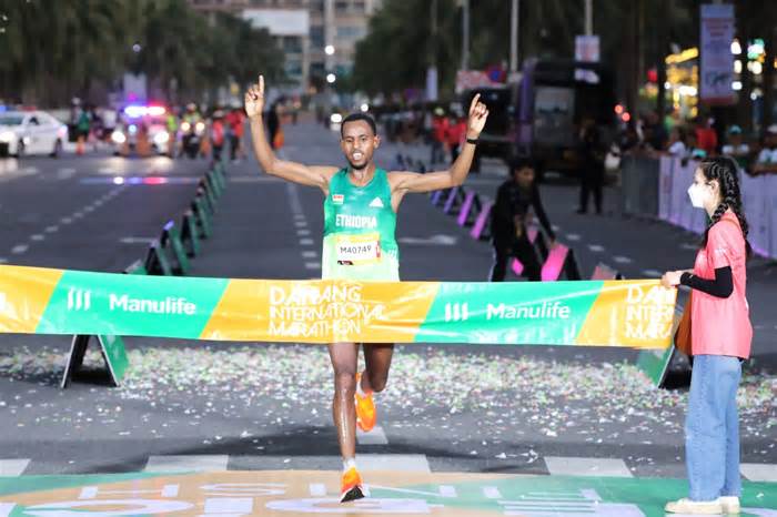 Vận động viên Ethiopia phá kỉ lục tại Giải Marathon Đà Nẵng 2023