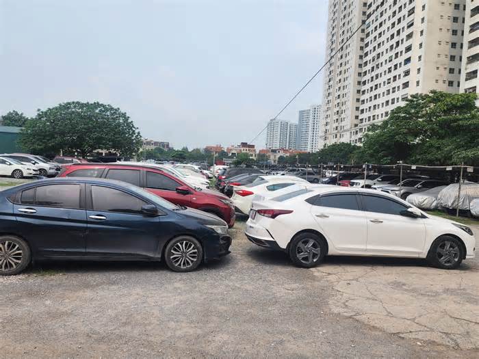 Chùm ảnh: Bên trong 2 bãi đậu xe lậu 'khủng' ở Linh Đàm bị yêu cầu đóng cửa