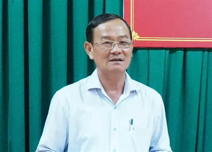 Vĩnh Long: Kỷ luật nguyên Phó Chủ tịch huyện chuyển 18 thửa đất trái quy định