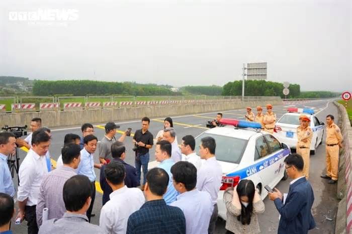 Thừa Thiên - Huế kiến nghị mở rộng cao tốc La Sơn - Cam Lộ lên 4 làn xe