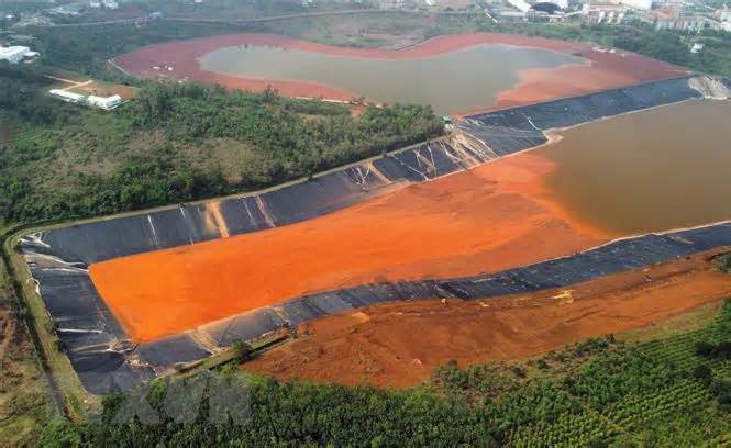 Vụ sạt trượt hồ bùn đỏ ở Đắk Nông: Vướng mắc giải phóng mặt bằng