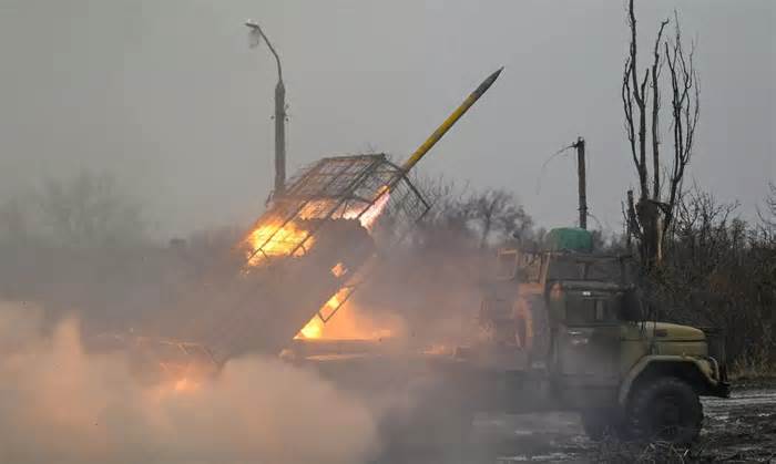 Nga tuyên bố kiểm soát thành phố cửa ngõ Donetsk