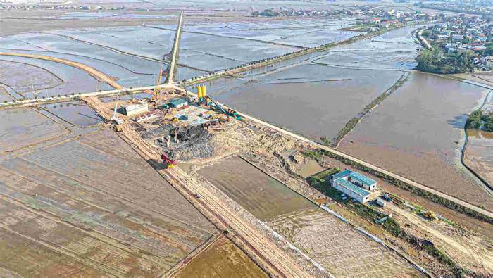 Dự án đường nối sân bay ở Huế thi công chậm trễ