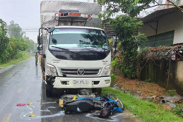 Tài xế xe tải ngủ gật, gây tai nạn làm 2 người chết ở Lào Cai