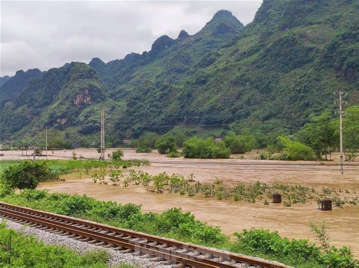 Cảnh báo mưa lớn, sạt lở đất ở Lạng Sơn