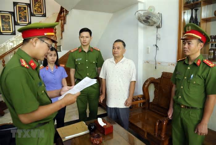 Ninh Thuận: Khởi tố, bắt tạm giam Giám đốc Trung tâm đăng kiểm 85-02D