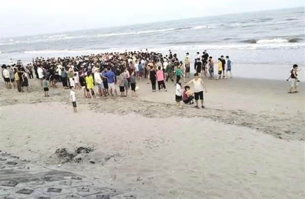 Quảng Ngãi: Một người tử vong do đuối nước tại bãi biển Khe Hai