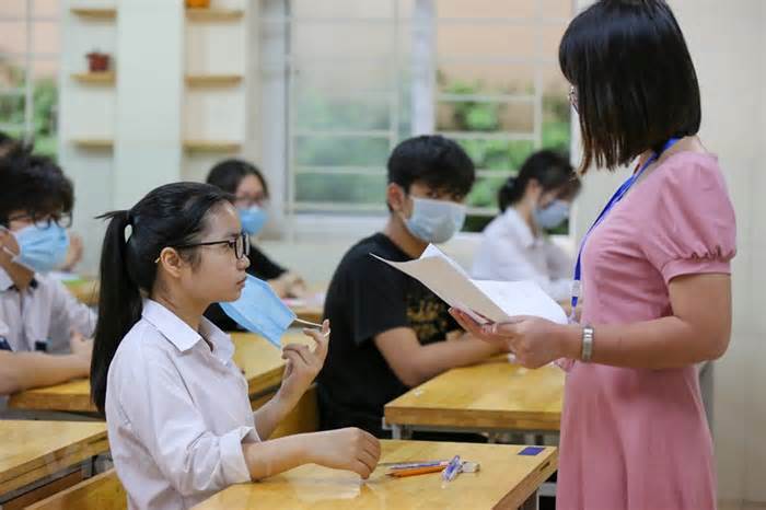 'Choáng' với tỷ lệ chọi vào các trường THPT chuyên ở Hà Nội