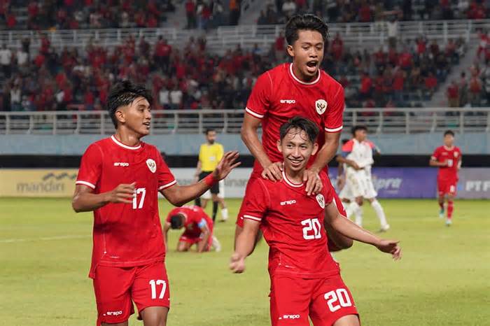 U19 Indonesia vất vả thắng U19 Campuchia