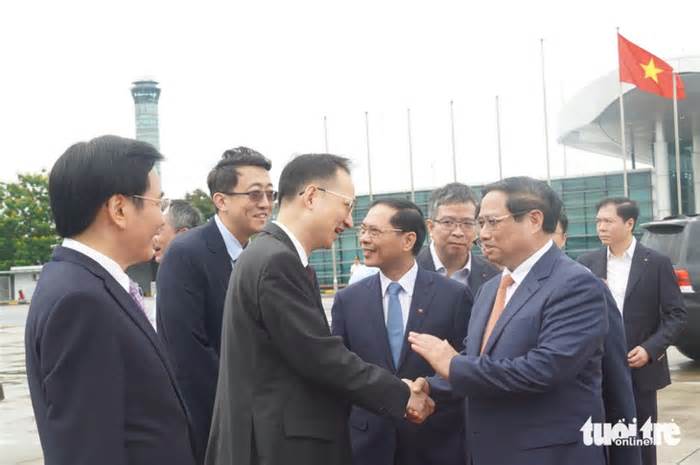 Thủ tướng Phạm Minh Chính lên đường đi Trung Quốc dự Hội nghị WEF Đại Liên