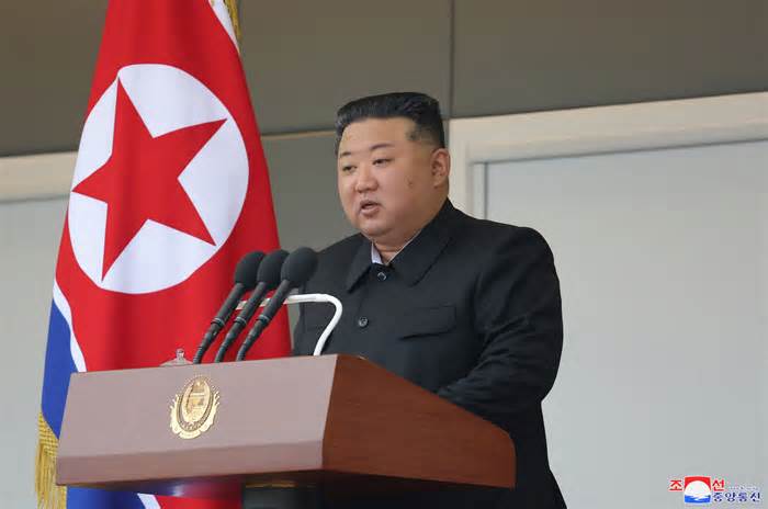 Ông Kim Jong-un: Triều Tiên sẽ không do dự dùng vũ khí hạt nhân