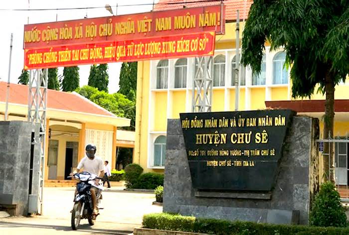 Yêu cầu UBND huyện Chư Sê kiểm điểm việc thu hồi đất dự án đường Hồ Chí Minh