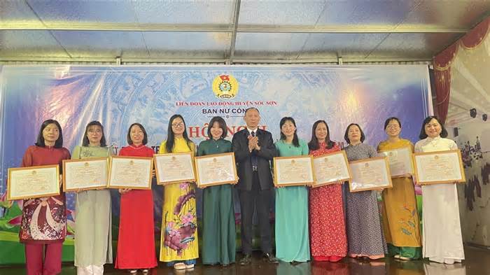 Liên đoàn Lao động huyện Sóc Sơn ra mắt Ban Chủ nhiệm Câu lạc bộ nữ công