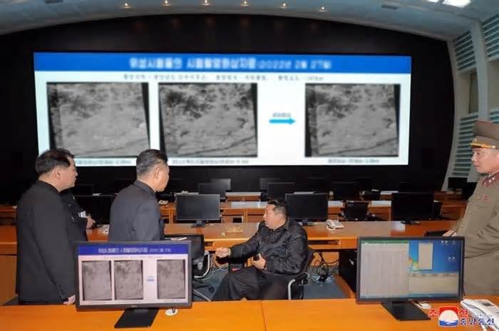 Có tin Triều Tiên 'dọn đường' phóng vệ tinh, Hàn Quốc lập tức họp khẩn, hối Bình Nhưỡng kiềm chế