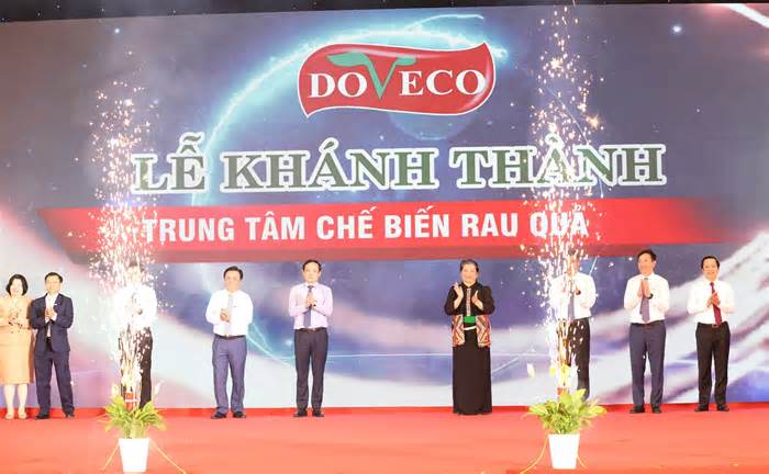 Phó Thủ tướng dự lễ khánh thành Trung tâm chế biến rau quả Doveco Sơn La