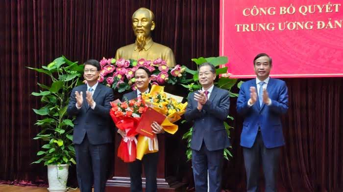 Công bố quyết định về công tác cán bộ của Ban Bí thư ở Đà Nẵng