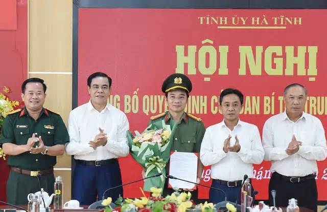 Bản tin 8H: Giám đốc Công an tỉnh Hà Tĩnh nhận quyết định từ Ban Bí thư