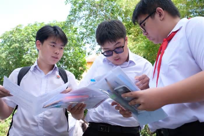 Kỳ thi lớp 10 Cần Thơ, thí sinh phấn khởi vì đề vừa sức