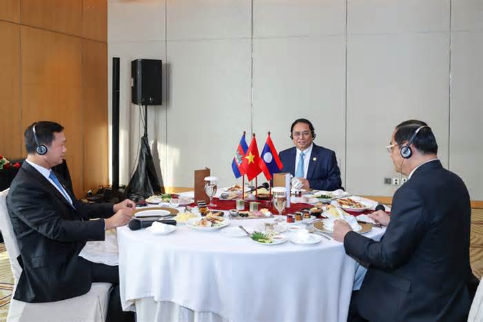 Thủ tướng Phạm Minh Chính lần đầu gặp Thủ tướng Campuchia Hun Manet