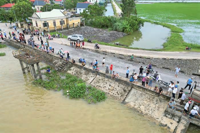 Ninh Bình: Lệnh khẩn cấp di dân xả lũ