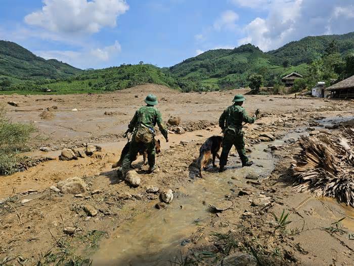 8 người làng Nủ 'mất tích' trở về như một kỳ tích