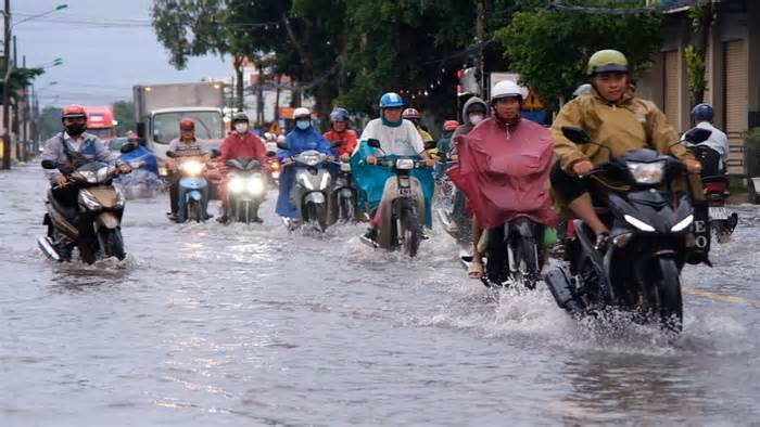 Mưa kéo dài, Cần Thơ ngập cục bộ