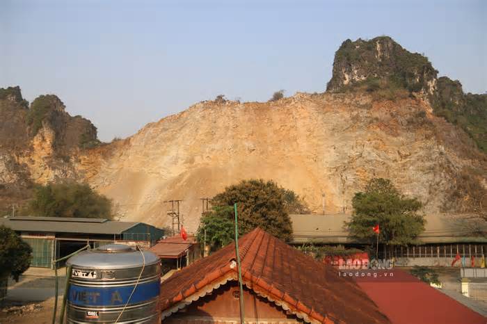 Vụ mỏ đá bị tố làm nứt nhà: Chỉ đạo dừng nổ mìn sau phản ánh của Lao Động