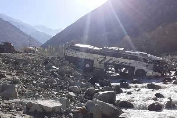 Afghanistan: Tai nạn xe buýt nghiêm trọng khiến 18 người thương vong