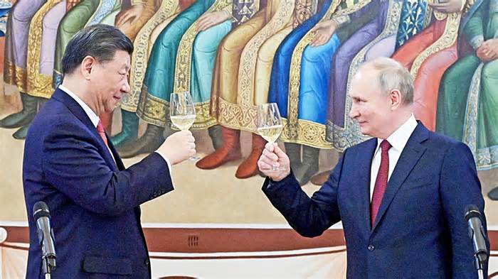 Điều phương Tây e ngại đã diễn ra: Nga - Trung bắt đầu quan hệ đối tác chiến lược