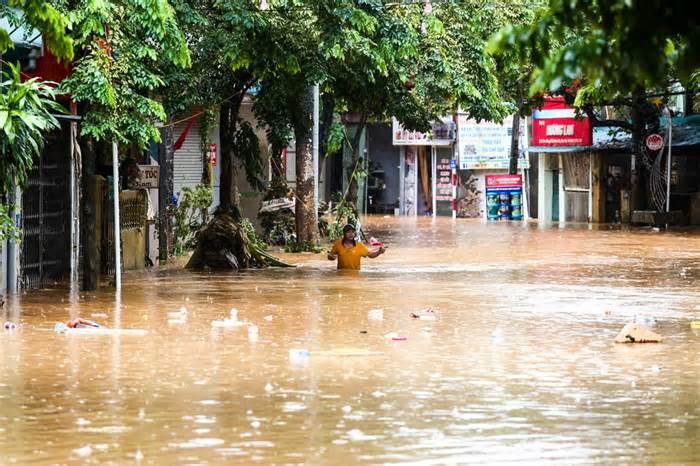 Bão lũ kinh hoàng, Yên Bái tiếp tục cho học sinh, sinh viên nghỉ