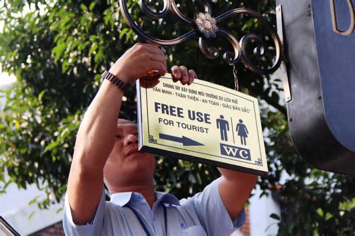 Bí thư Thành ủy Huế lên mạng kêu gọi người dân 'hỗ trợ' nhà vệ sinh miễn phí cho du khách