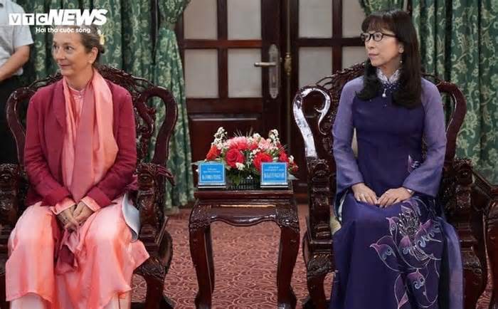 Hai phụ nữ nước ngoài được trao danh hiệu 'Công dân danh dự tỉnh Thừa Thiên Huế”