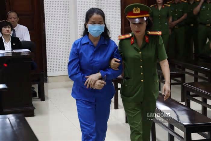 Chính thức xét xử vụ đưa, nhận hối lộ tại Sở GDĐT tỉnh Quảng Ninh