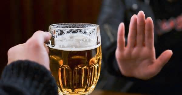 Từ chối uống bia mời, thanh niên bị đánh trọng thương