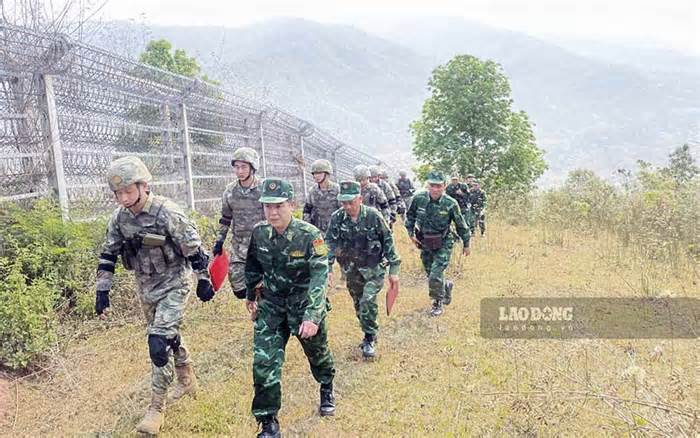 Tuần tra song phương trên biên giới Việt Nam - Trung Quốc