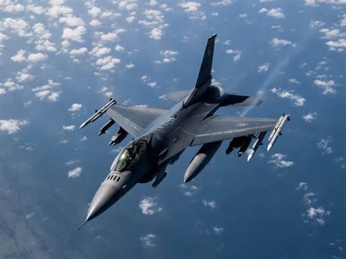 F-16 gây ấn tượng mạnh, không quân Ukraine thêm hy vọng