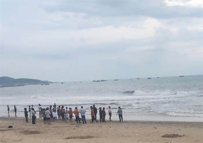 Du khách mất tích khi tắm biển ở Phan Thiết