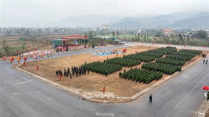 Gần 1.700 tân binh tham gia huấn luyện tại Trung đoàn CSCĐ Đông Bắc