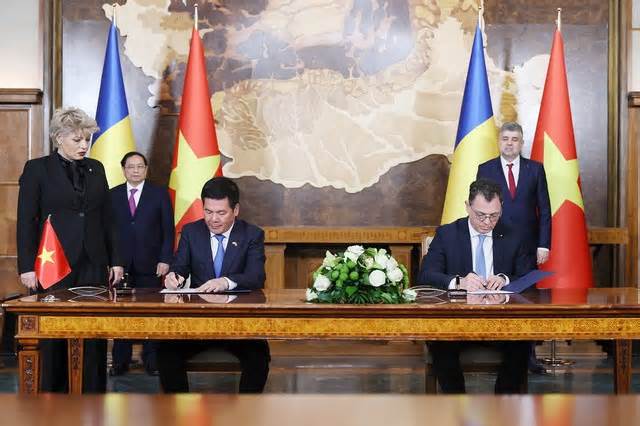 Việt Nam - Romania ký 19 văn kiện hợp tác