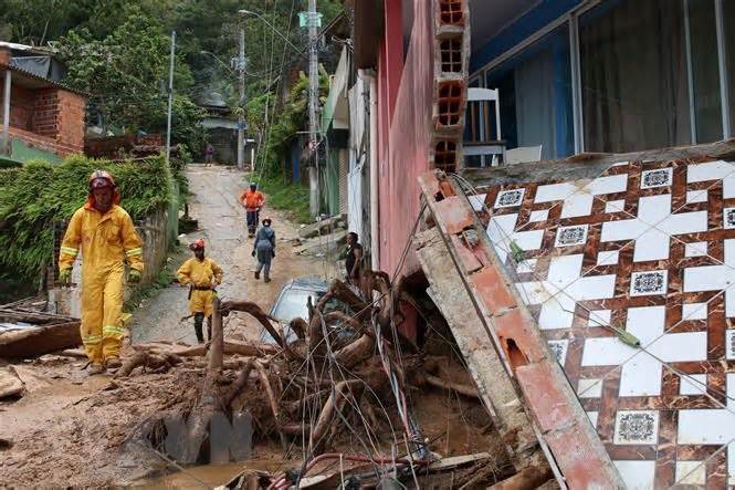 Số người thiệt mạng do lũ lụt và lở đất tại Brazil tiếp tục tăng