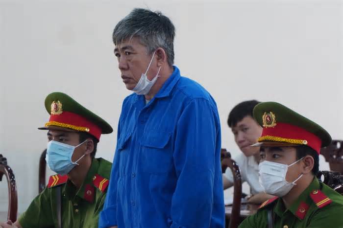 Cựu cảnh sát ở An Giang tiếp tay cho 'trùm buôn lậu' Mười Tường