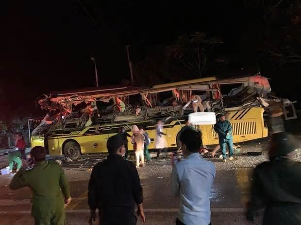 Phó Thủ tướng chỉ đạo khẩn sau vụ tai nạn khiến 5 người tử vong