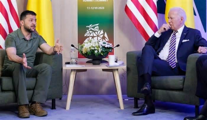 Chuyên gia Lầu Năm Góc: Mỹ đã quá mệt mỏi với những yêu sách từ Ukraine, gọi Tổng thống Zelensky là 'đứa trẻ nóng nảy'