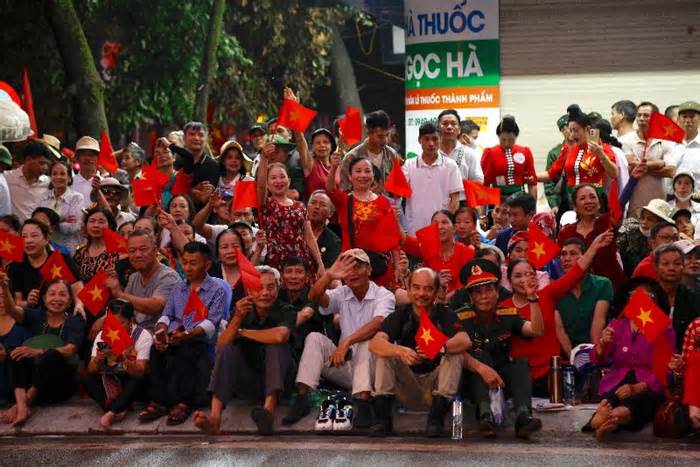 Điện Biên Phủ 'không ngủ' trước lễ diễu binh, diễu hành