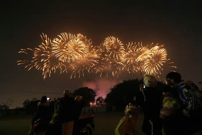 Sơ duyệt màn pháo hoa nghệ thuật quy mô lớn tại Hà Nội