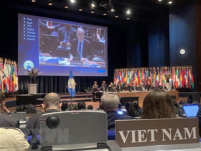 Việt Nam dự hội nghị tổng kết thực hiện Công ước Cấm Vũ khí Hóa học